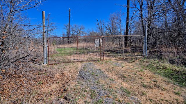 1486 Hildreth Pool Road, Bowie, TX 76230