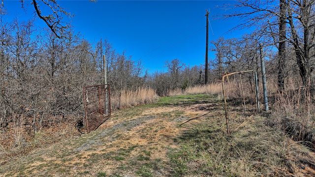 1486 Hildreth Pool Road, Bowie, TX 76230