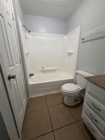 100 Uhland RD 1, San Marcos, TX 78666