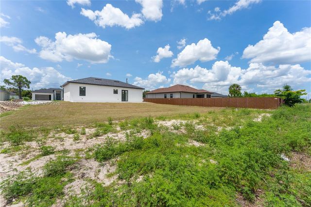 2803 1st Street W, Lehigh Acres, FL 33971