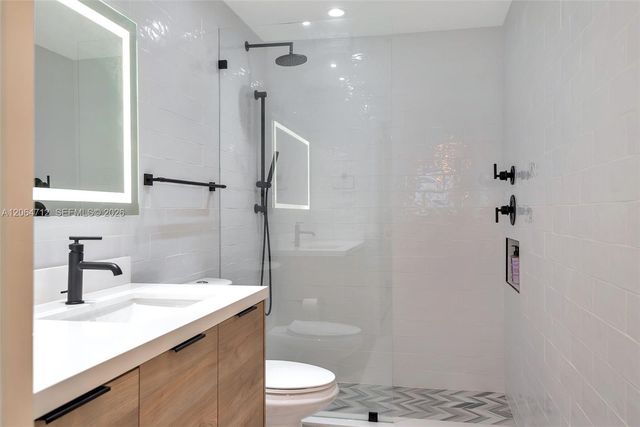 1 Century Lane 203, Miami Beach, FL 33139
