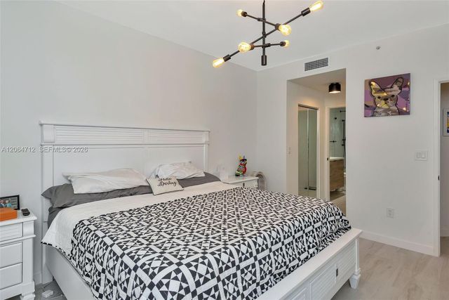 1 Century Lane 203, Miami Beach, FL 33139