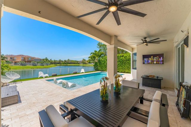 9024 SW 206th St, Cutler Bay, FL 33189