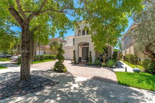 9024 SW 206th St, Cutler Bay, FL 33189