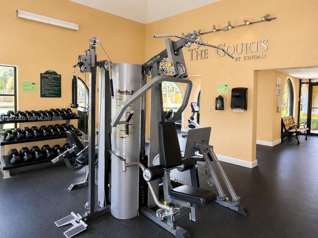 15540 SW 80th St D-304, Miami, FL 33193