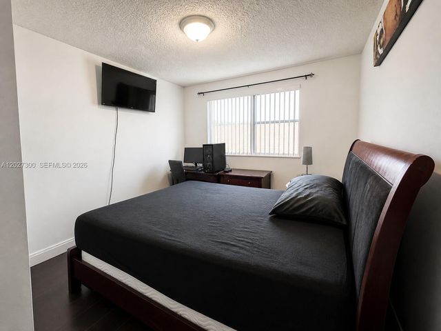 15540 SW 80th St D-304, Miami, FL 33193
