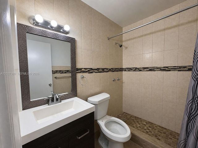15540 SW 80th St D-304, Miami, FL 33193