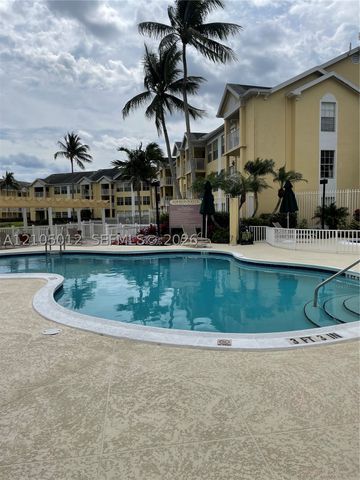 6284 La Costa Dr L, Boca Raton, FL 33433