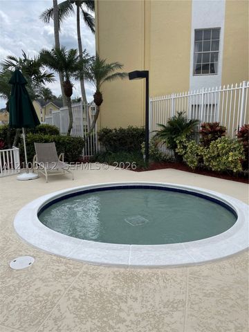 6284 La Costa Dr L, Boca Raton, FL 33433