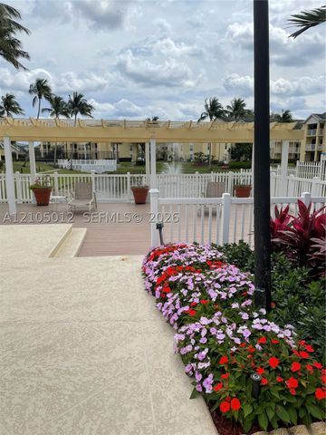 6284 La Costa Dr L, Boca Raton, FL 33433