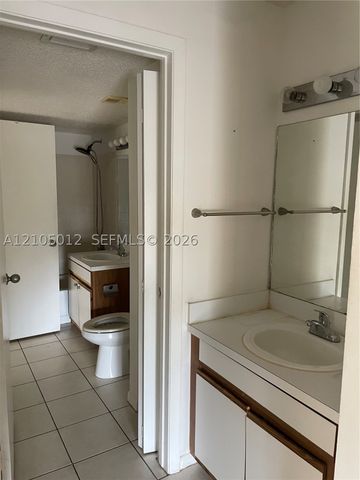 6284 La Costa Dr L, Boca Raton, FL 33433