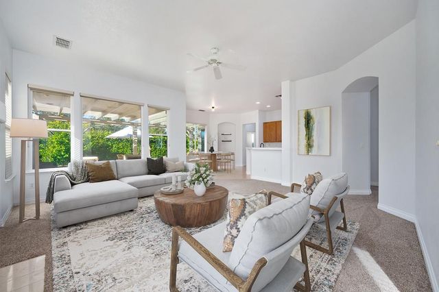 12129 Gold Bluff Ln, Gold River, CA 95670