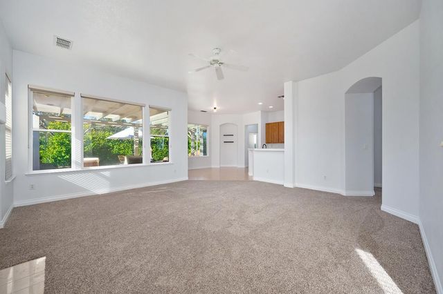 12129 Gold Bluff Ln, Gold River, CA 95670