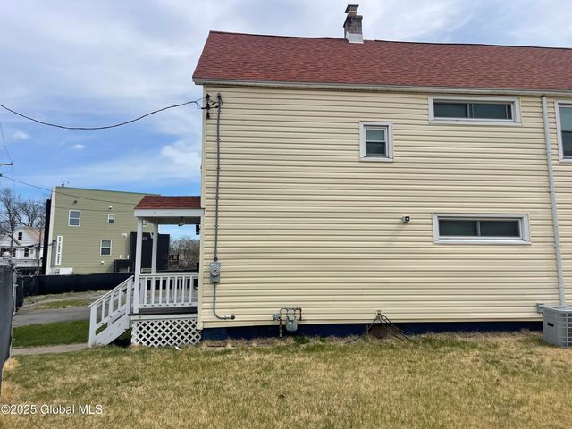 305 Craig Street, Schenectady, NY 12307