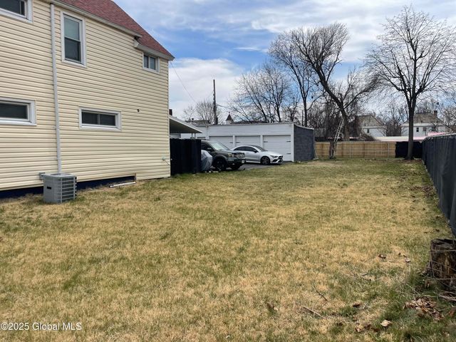 305 Craig Street, Schenectady, NY 12307