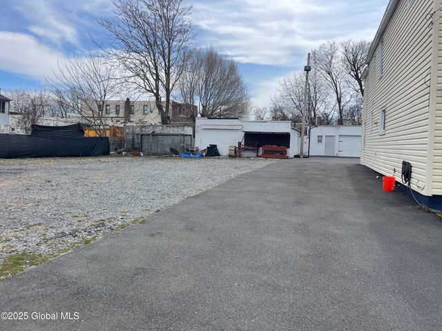 305 Craig Street, Schenectady, NY 12307