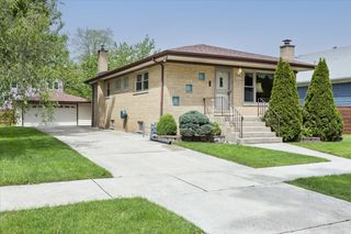 4116 Raymond Avenue, Brookfield, IL 60513