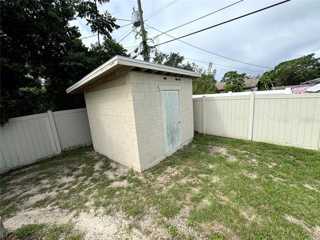 2008 CRICKET DRIVE, Orlando, FL 32808