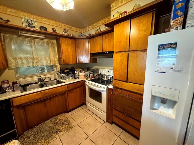 2008 CRICKET DRIVE, Orlando, FL 32808