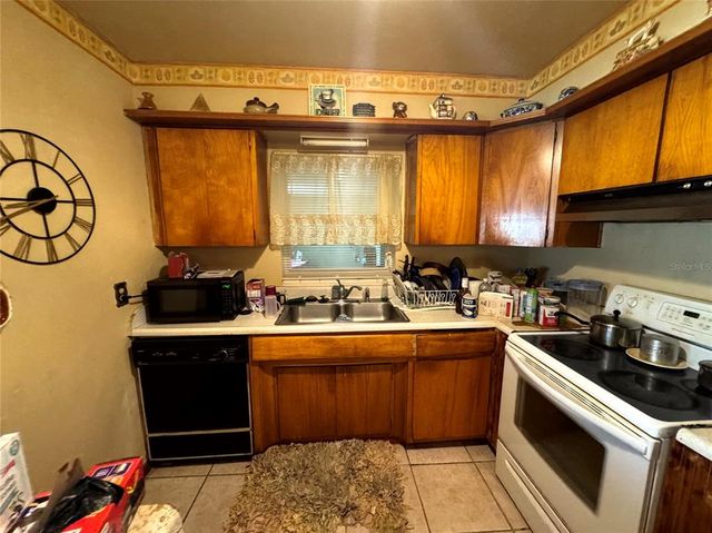 2008 CRICKET DRIVE, Orlando, FL 32808