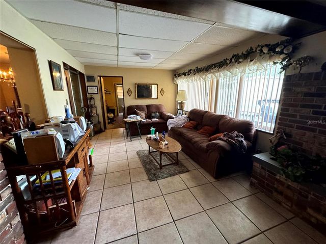 2008 CRICKET DRIVE, Orlando, FL 32808