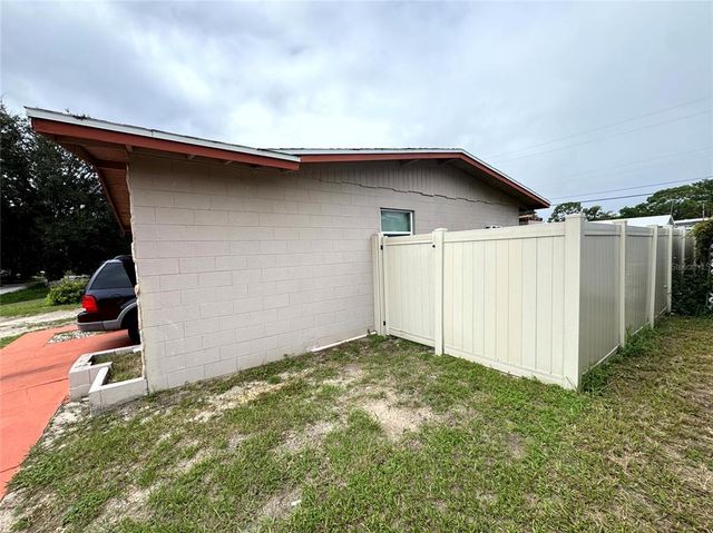 2008 CRICKET DRIVE, Orlando, FL 32808