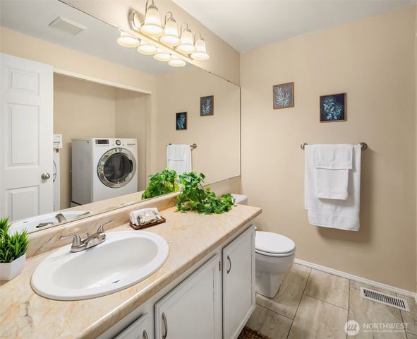 600 213th Street SW, Bothell, WA 98021