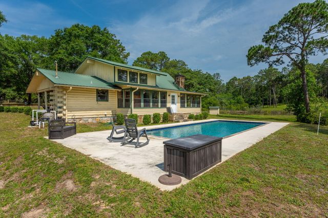 4869 Retta Lane, Crestview, FL 32536