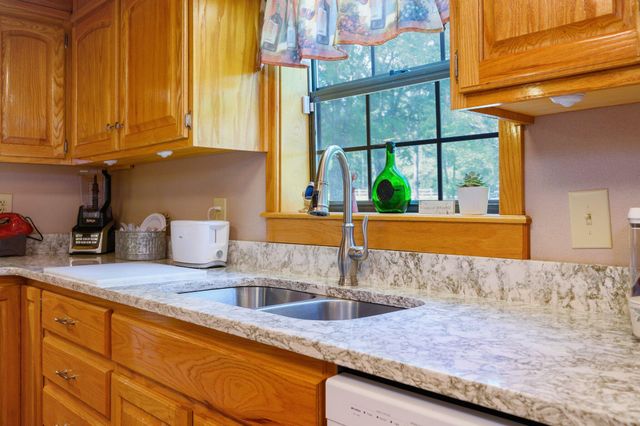 4869 Retta Lane, Crestview, FL 32536