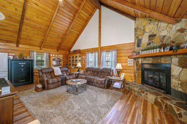 4869 Retta Lane, Crestview, FL 32536