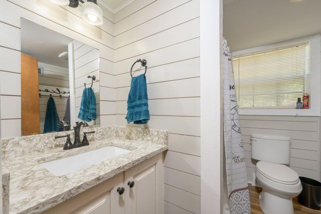 4869 Retta Lane, Crestview, FL 32536