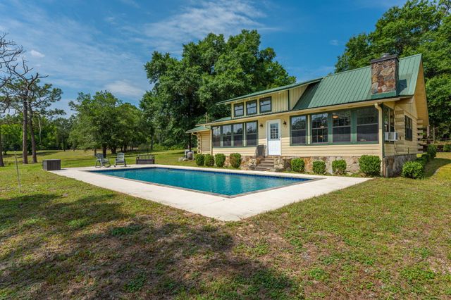 4869 Retta Lane, Crestview, FL 32536