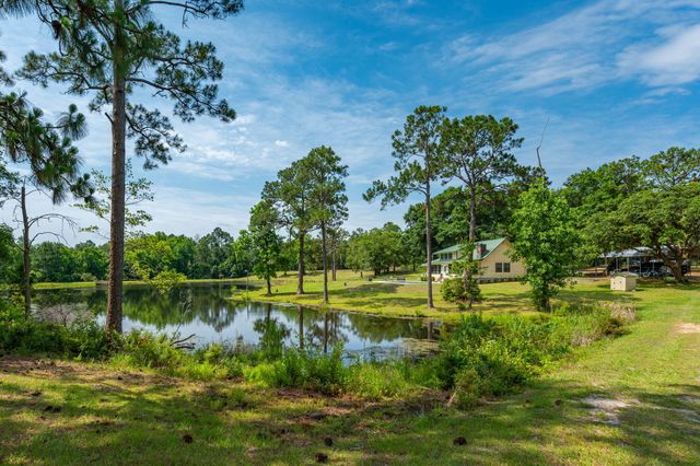 4869 Retta Lane, Crestview, FL 32536