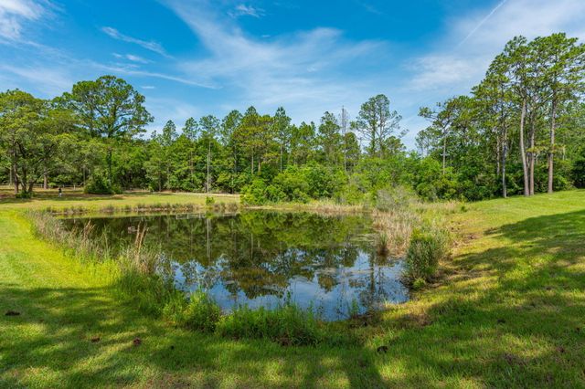 4869 Retta Lane, Crestview, FL 32536