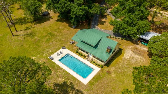 4869 Retta Lane, Crestview, FL 32536