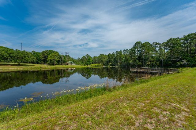 4869 Retta Lane, Crestview, FL 32536