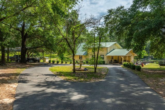 4869 Retta Lane, Crestview, FL 32536