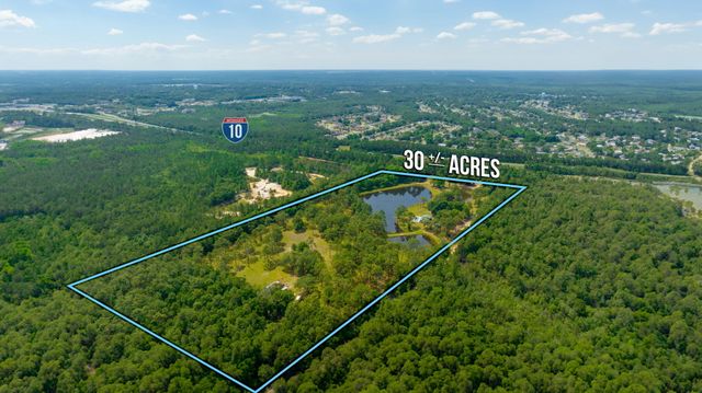 4869 Retta Lane, Crestview, FL 32536