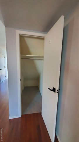 1404 Sara Circle, Port Jefferson Station, NY 11776