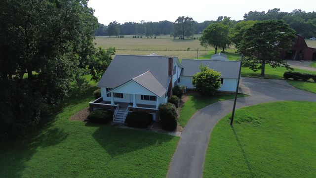 903 Old Estill Springs Rd, Winchester, TN 37398