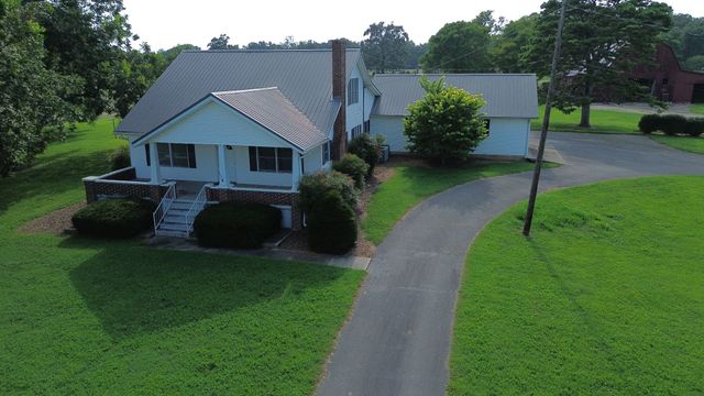 903 Old Estill Springs Rd, Winchester, TN 37398