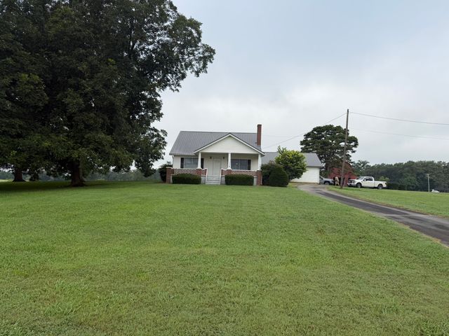 903 Old Estill Springs Rd, Winchester, TN 37398