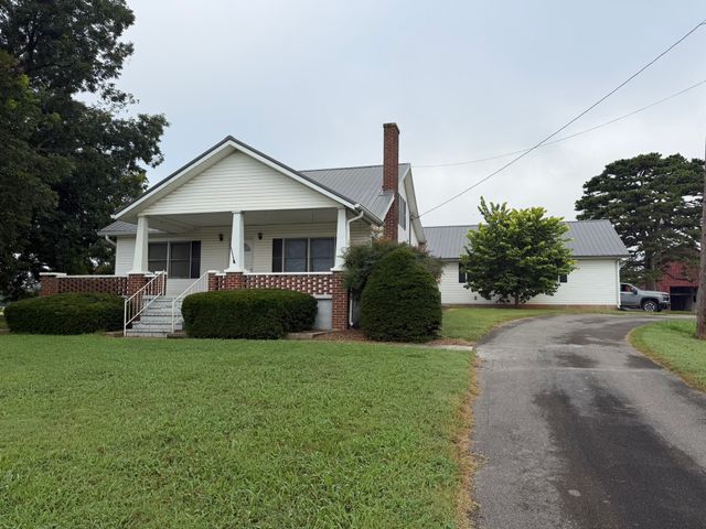903 Old Estill Springs Rd, Winchester, TN 37398