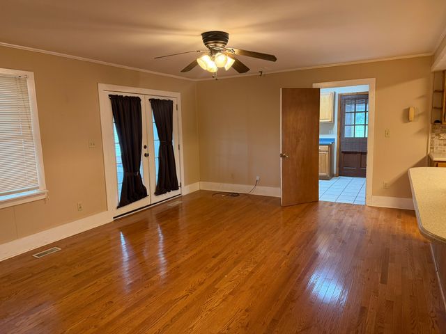903 Old Estill Springs Rd, Winchester, TN 37398