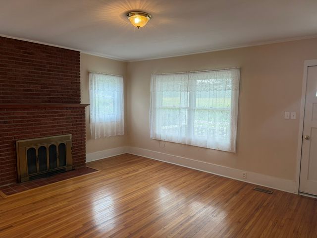 903 Old Estill Springs Rd, Winchester, TN 37398