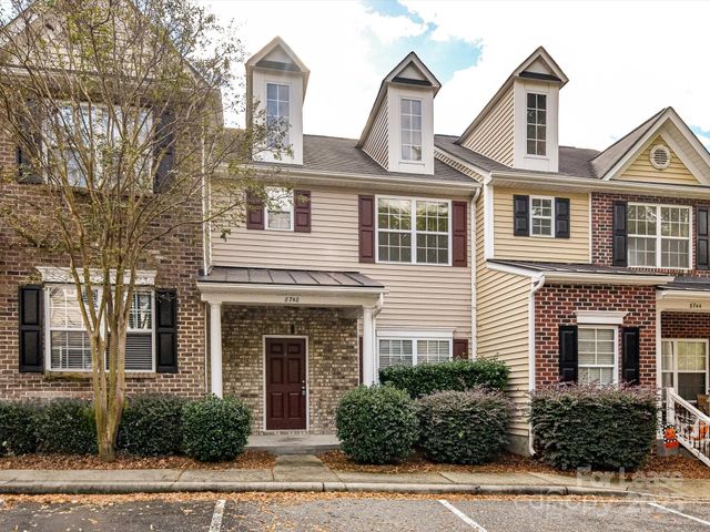 8748 Twined Creek Lane, Charlotte, NC 28227