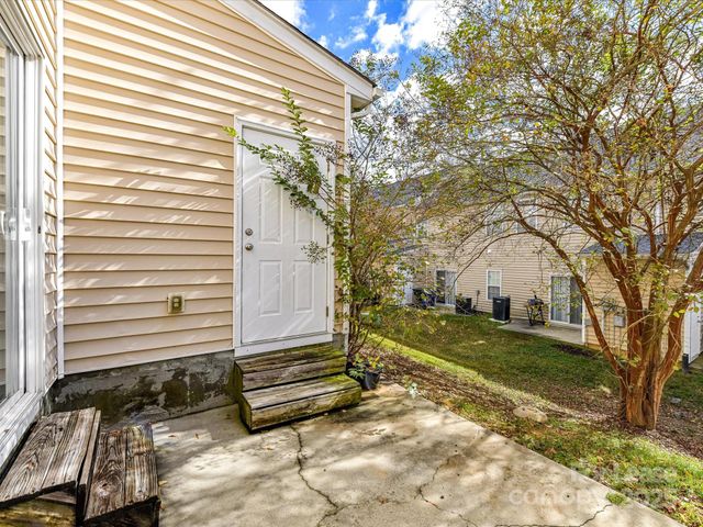 8748 Twined Creek Lane, Charlotte, NC 28227