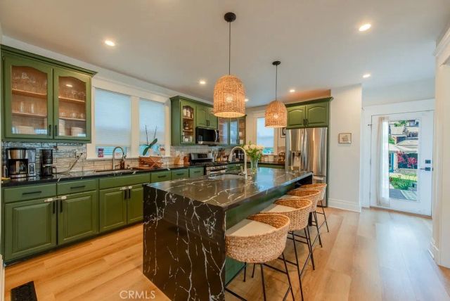 2283 W 25th Street, Los Angeles, CA 90018