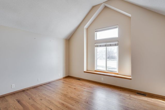 2434 N Regency Lakes St, Wichita, KS 67226