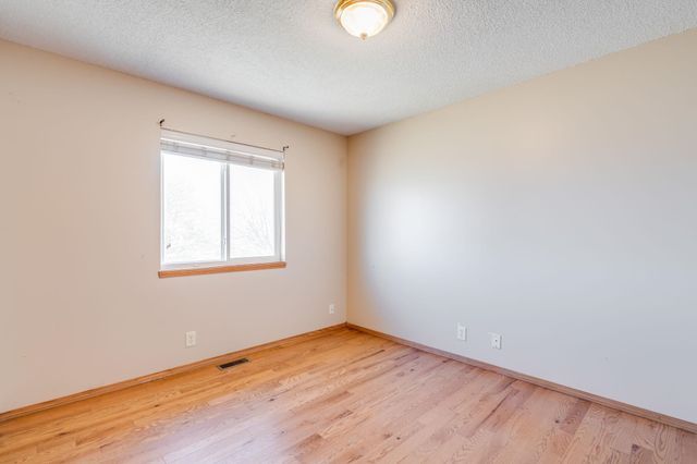 2434 N Regency Lakes St, Wichita, KS 67226